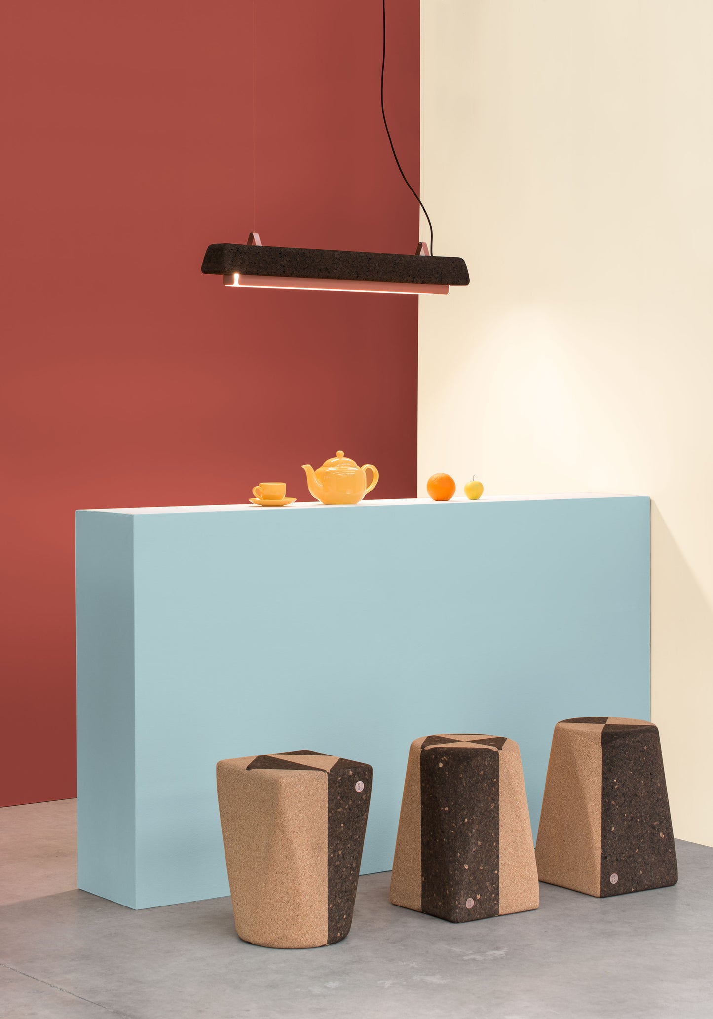 CORTINA Big Suspended cork ceiling lamp.